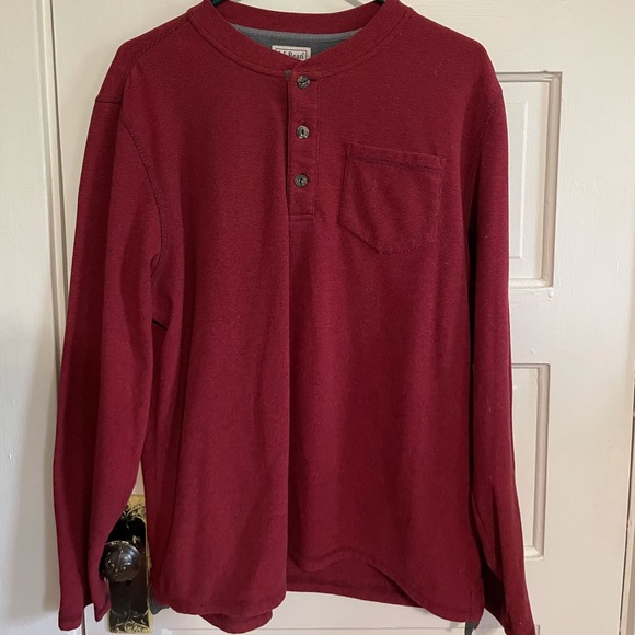 L.L. Bean 3 button long sleeve shirt - Picture 2 of 9